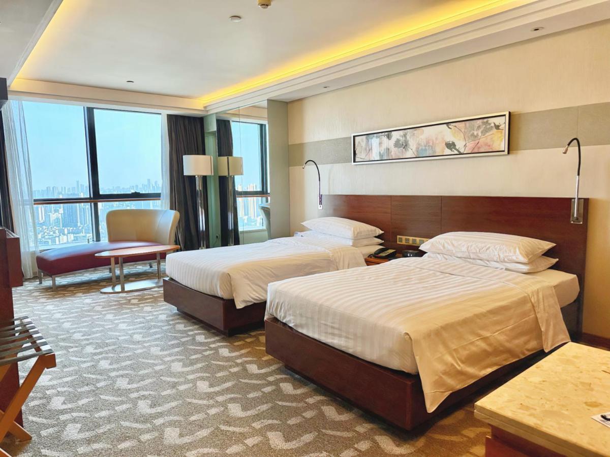Swissotel Foshan, Guangdong - Free Shuttle To Canton Fair Exterior foto